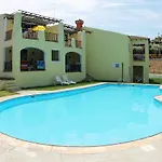 House And Apt. In 30366 דירה